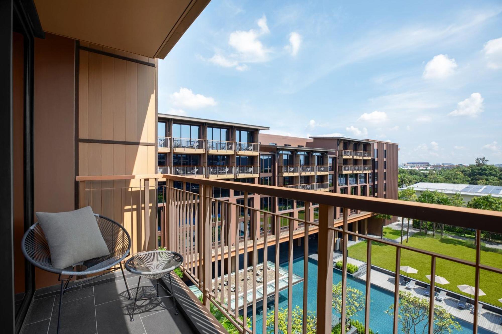 Courtyard By Marriott Bangkok Suvarnabhumi Airport Εξωτερικό φωτογραφία